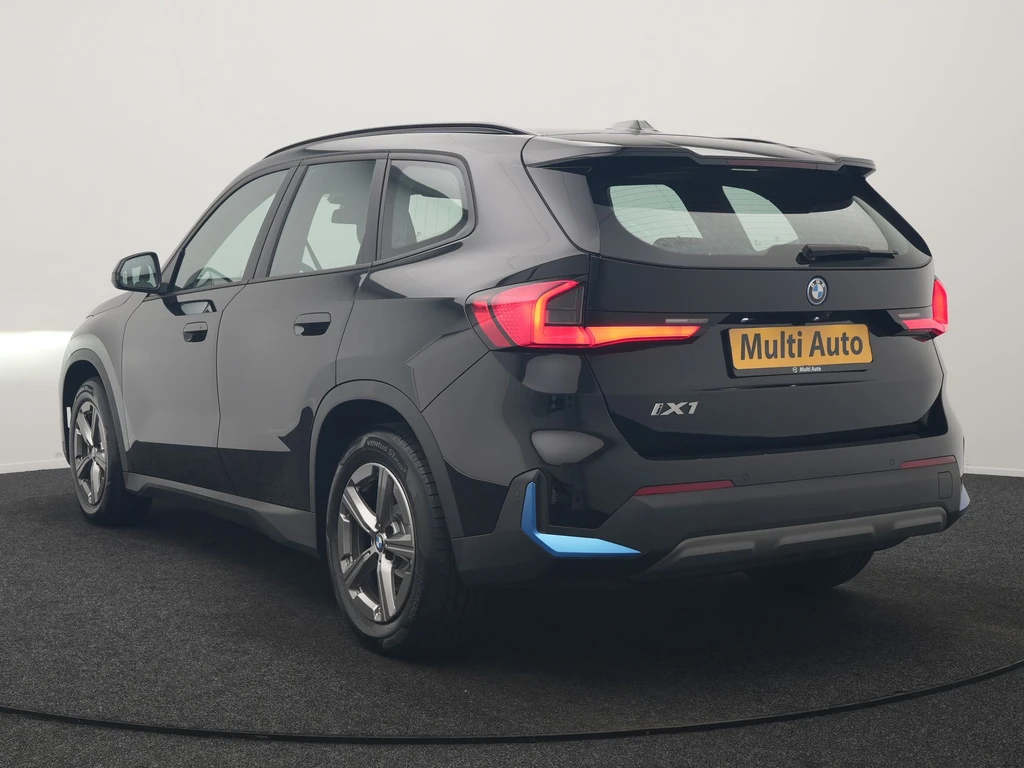 BMW iX1 – foto 4