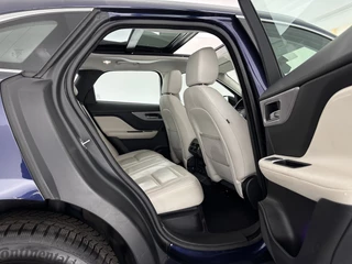 Jaguar F-PACE – thumbnail 13