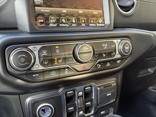 Jeep Wrangler – thumbnail 45