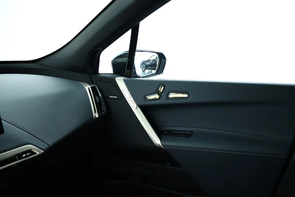 BMW iX – foto 31
