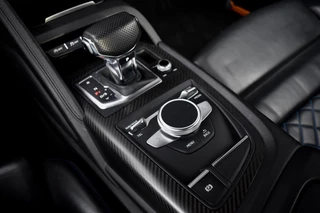 Audi R8 – thumbnail 26