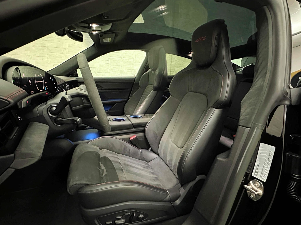 Porsche Taycan – foto 9