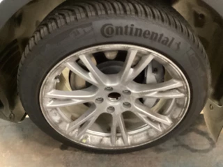 Tesla Model Y – thumbnail 42