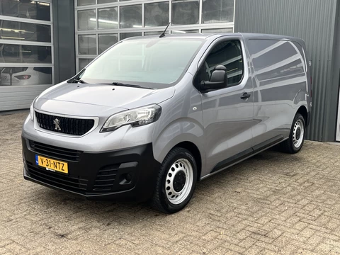 Peugeot Expert 1.5 BlueHDI Marge BTW en BPM vrij!! Airco Cruise controle Navigatiesysteem 2-Persoons Parkeerhulp achter Apple carplay 1e eigenaar Euro 6 Bpm en Btw vrij voor particulier gebruik !!