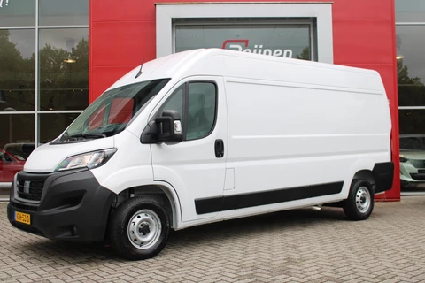 Fiat Ducato 33 2.2 MultiJet 140PK L3H2 | NIEUWE BUS! BPM VRIJ! | ACHTERUITRIJ CAMERA | APPLE CARPLAY/ANDROID AUTO | 3-ZITS | CRUISE CONTROL | CLIMATE CONTROL | DAB+ RADIO | DIGITALE COCKPIT |
