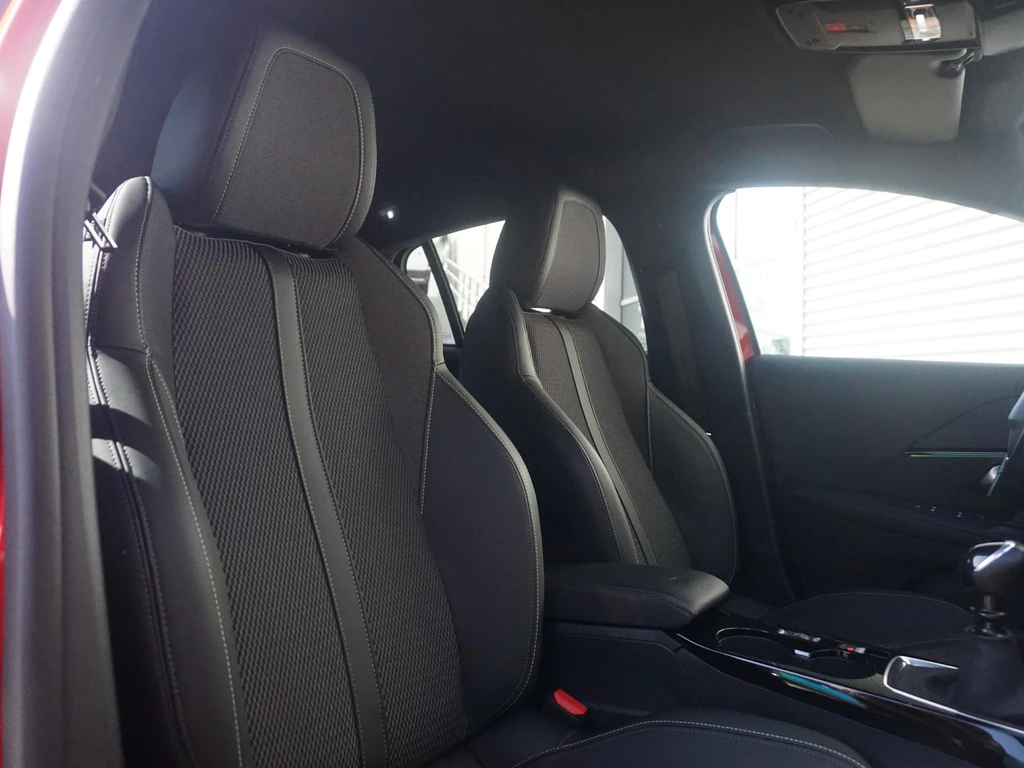 Peugeot 208 – foto 36