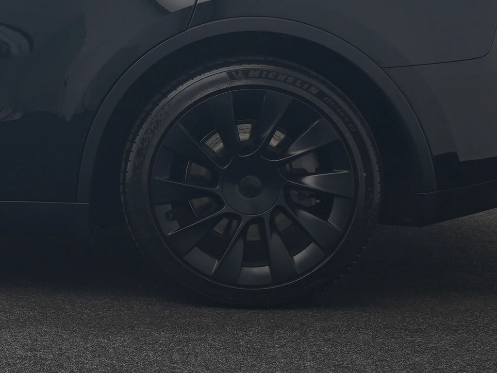Tesla Model Y – foto 41