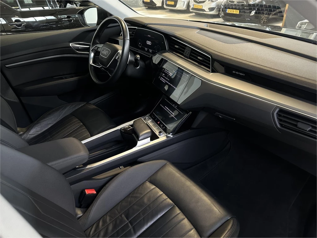 Audi e-tron – foto 32