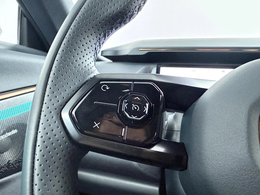 Lynk & Co 08 – foto 35