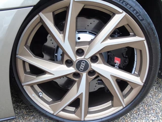 Audi R8 – thumbnail 27