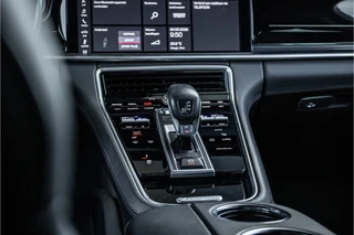 Porsche Panamera – thumbnail 22