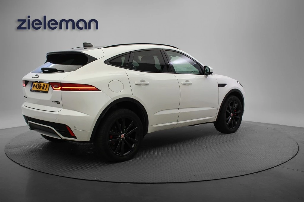Jaguar E-PACE – foto 5