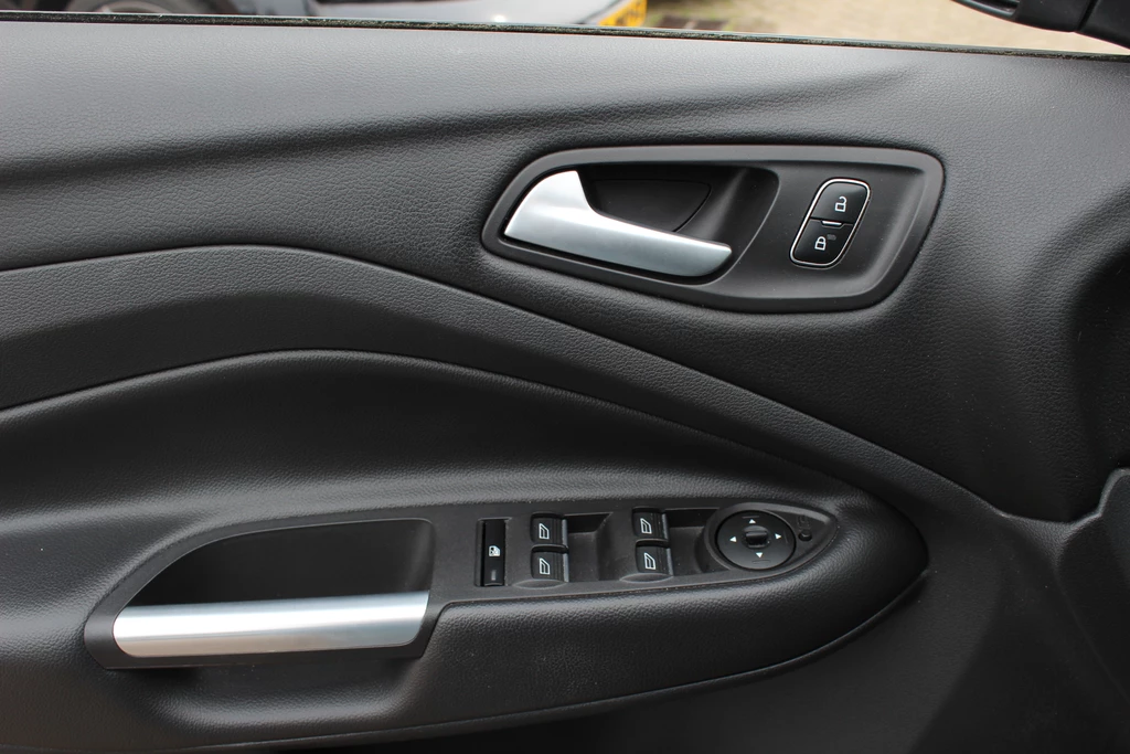 Ford Kuga – foto 32