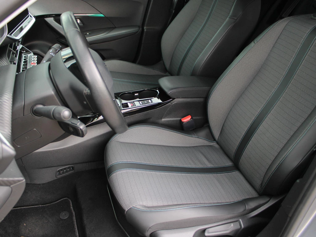 Peugeot e-2008 – foto 16