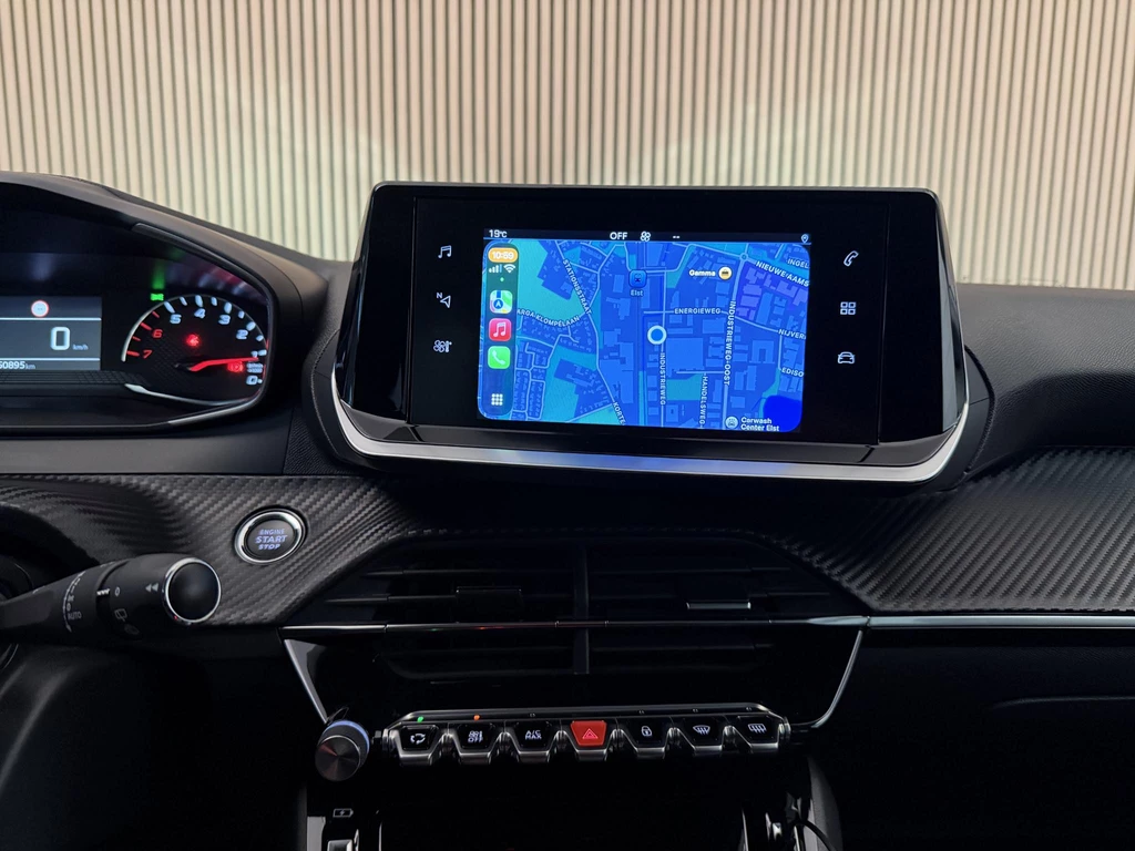 Peugeot 208 – foto 10