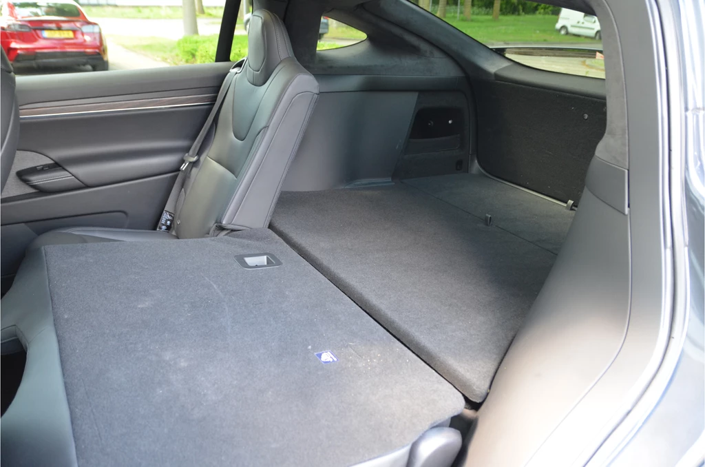 Tesla Model X – foto 17