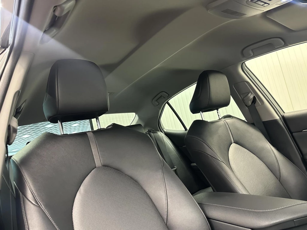 Toyota Camry – foto 13
