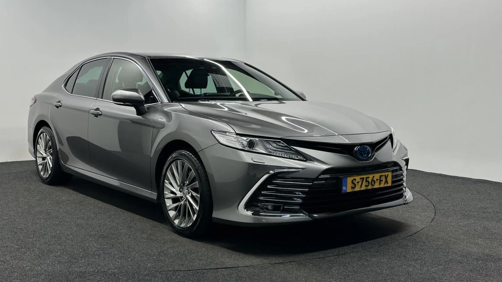 Toyota Camry – foto 7