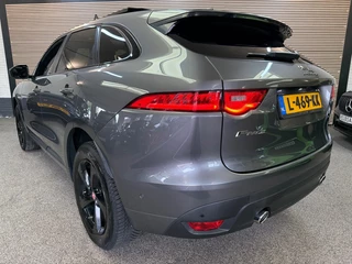 Jaguar F-PACE – thumbnail 3