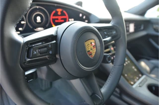 Porsche Taycan – thumbnail 19