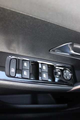 Lancia Ypsilon – thumbnail 14
