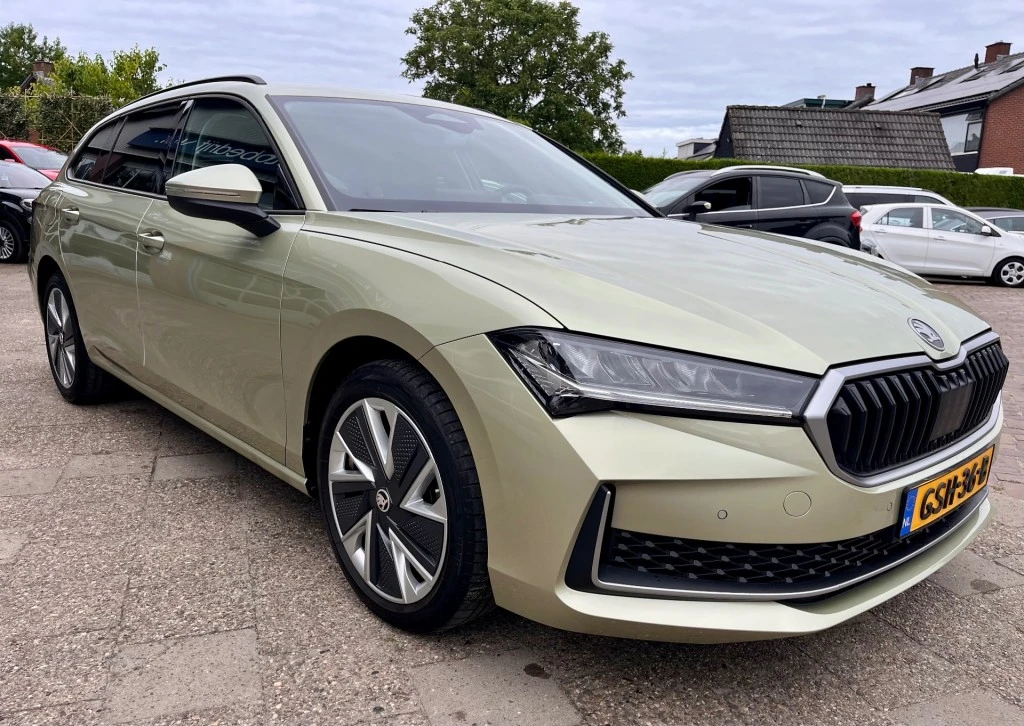 Škoda Superb – foto 8