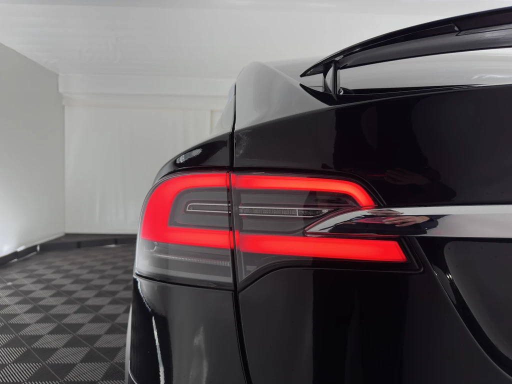 Tesla Model X – foto 36