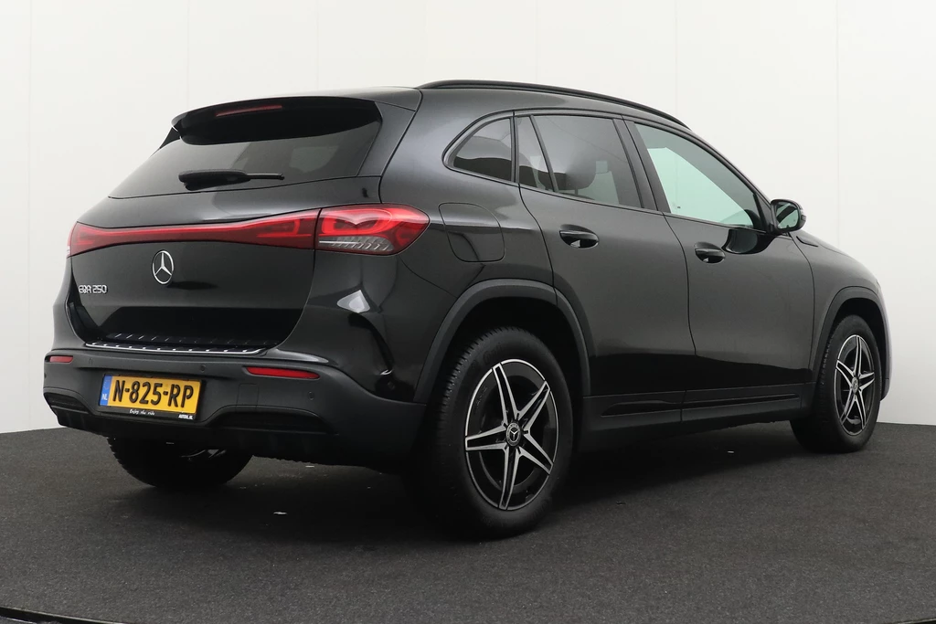 Mercedes-Benz EQA – foto 4