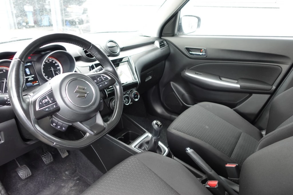 Suzuki Swift – foto 12