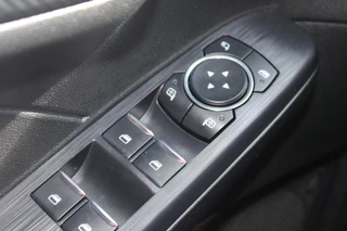 Ford Kuga – thumbnail 13