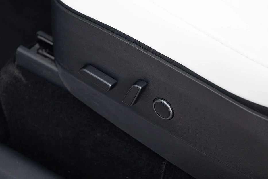 Tesla Model Y – foto 17