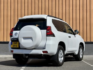 Toyota Land Cruiser – thumbnail 4