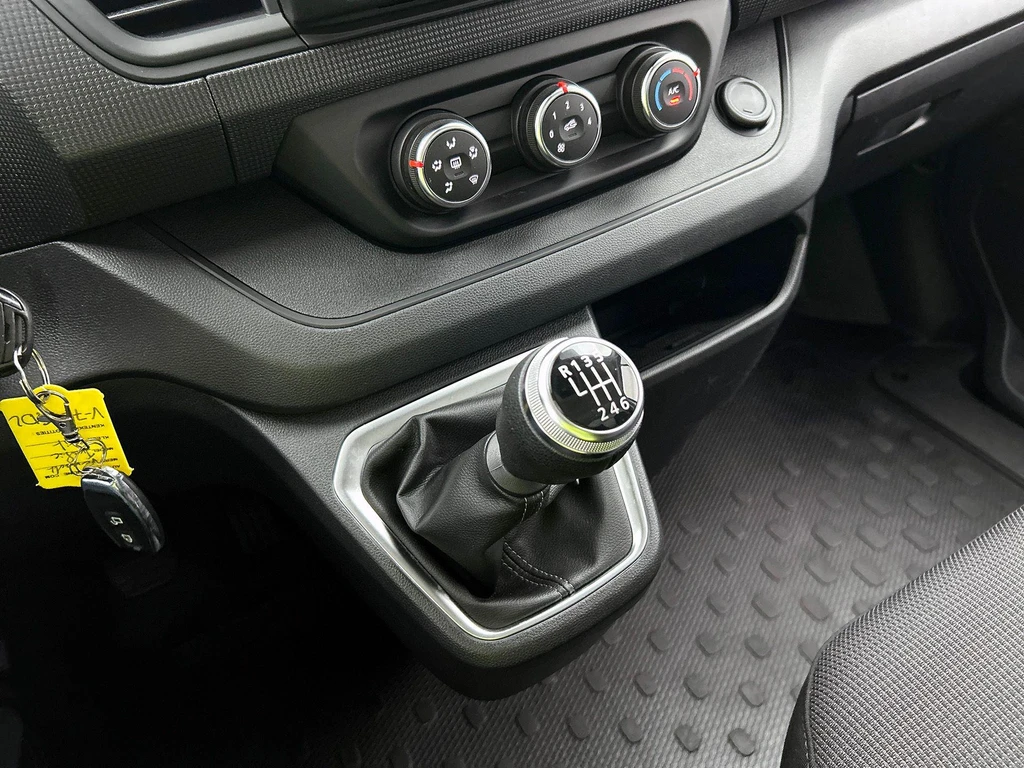 Renault Trafic – foto 26