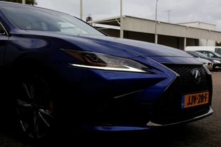 Lexus ES – thumbnail 17