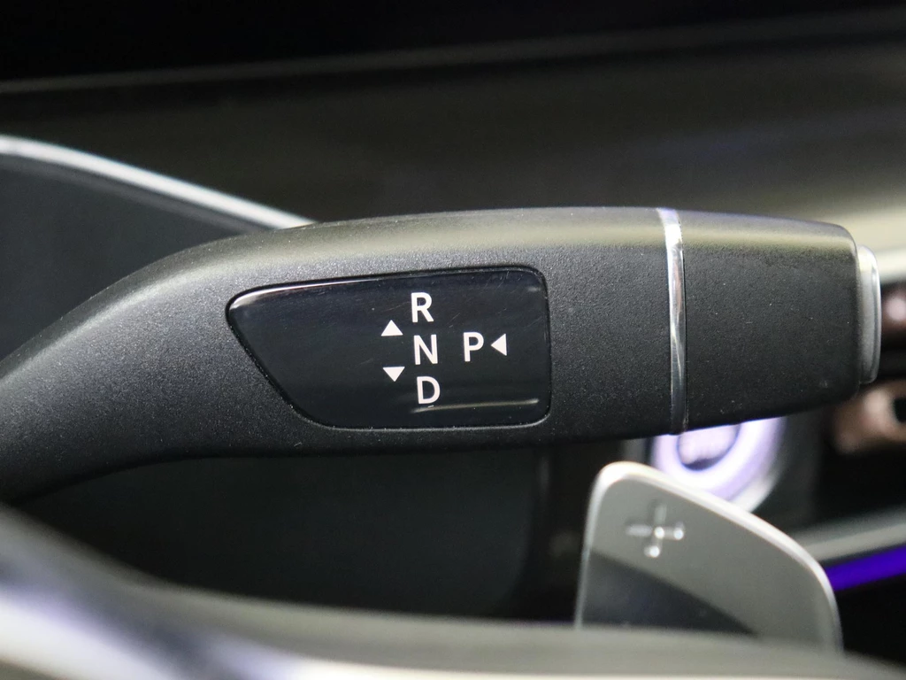 Mercedes-Benz EQC – foto 16