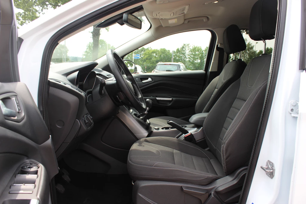 Ford Kuga – foto 12