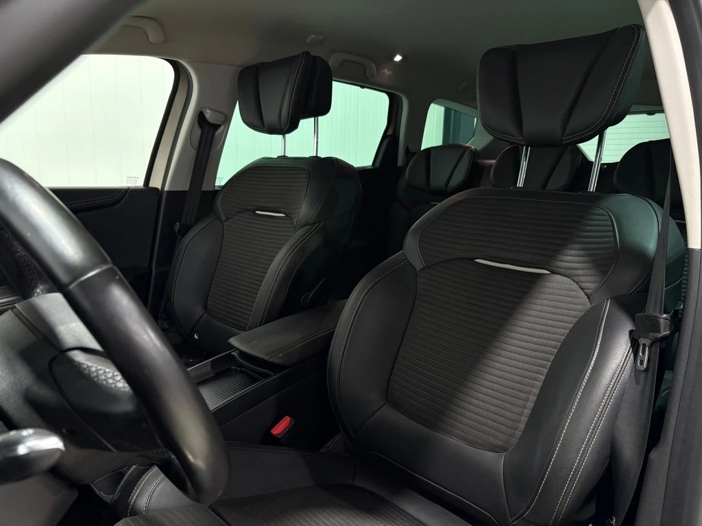 Renault Scénic – foto 22