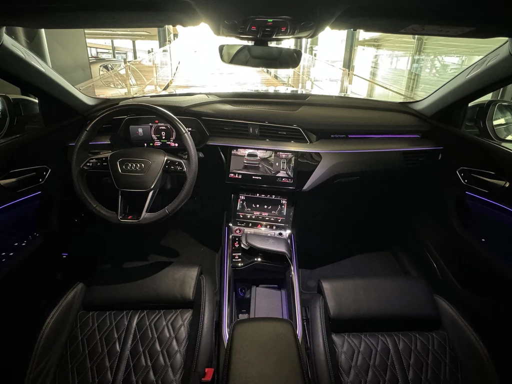 Audi e-tron – foto 11