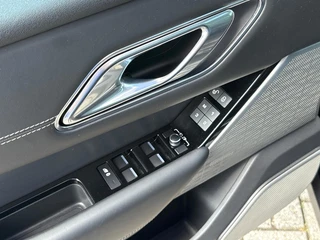 Land Rover Range Rover Velar – thumbnail 32