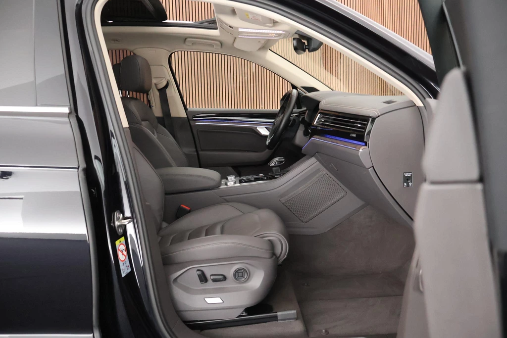Volkswagen Touareg – foto 18