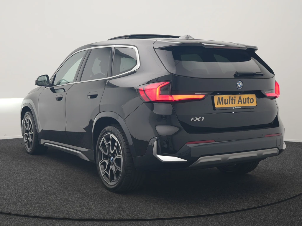 BMW iX1 – foto 4