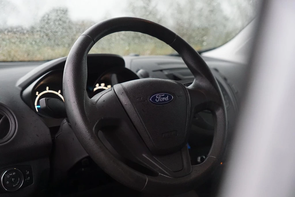 Ford Transit Courier – foto 10
