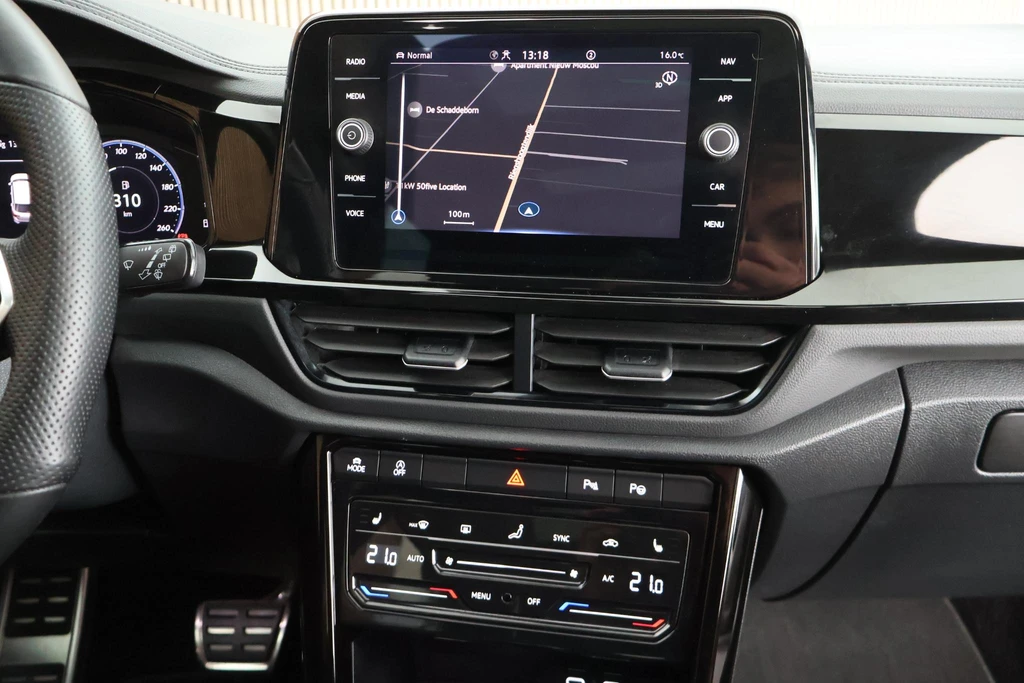 Volkswagen T-Roc – foto 16