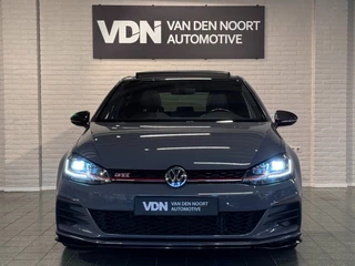 Volkswagen Golf – thumbnail 8
