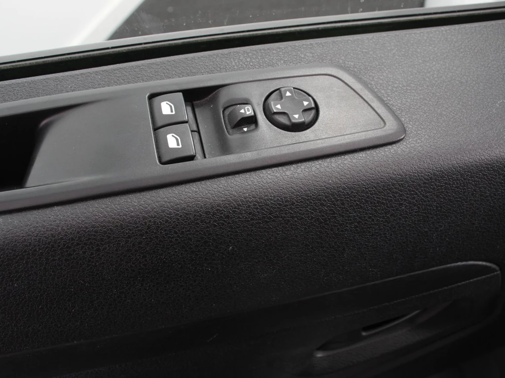 Opel Vivaro – foto 15