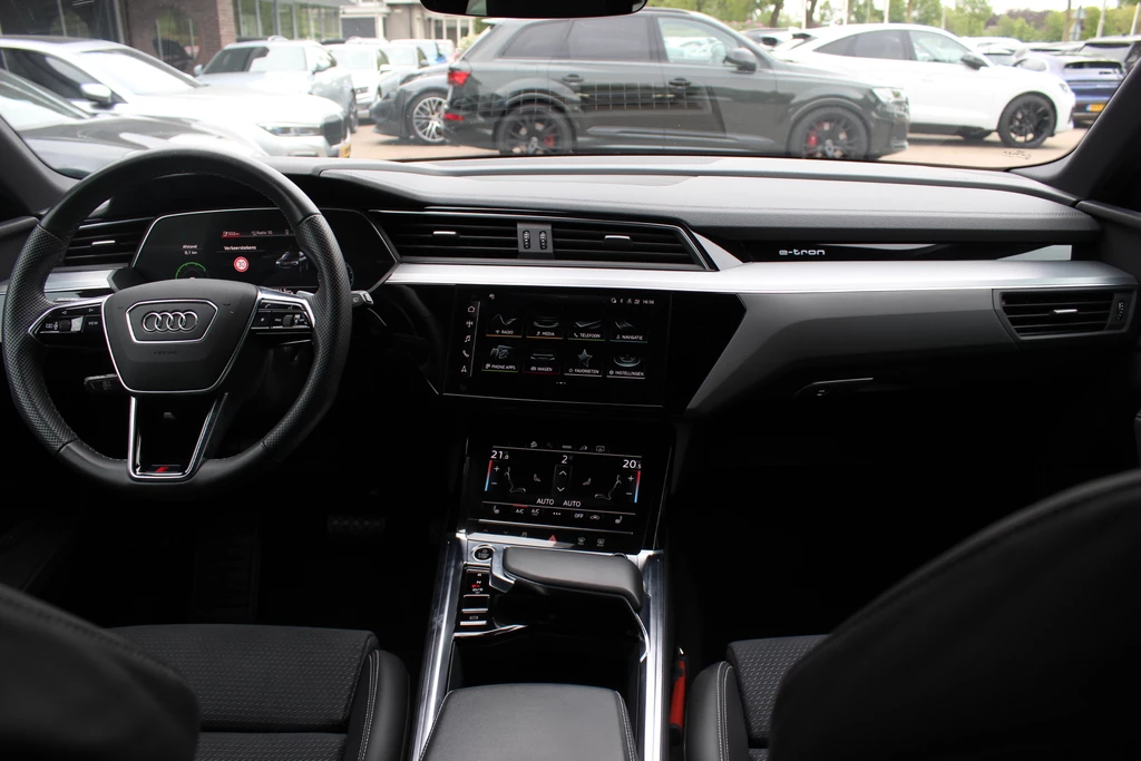 Audi e-tron – foto 10