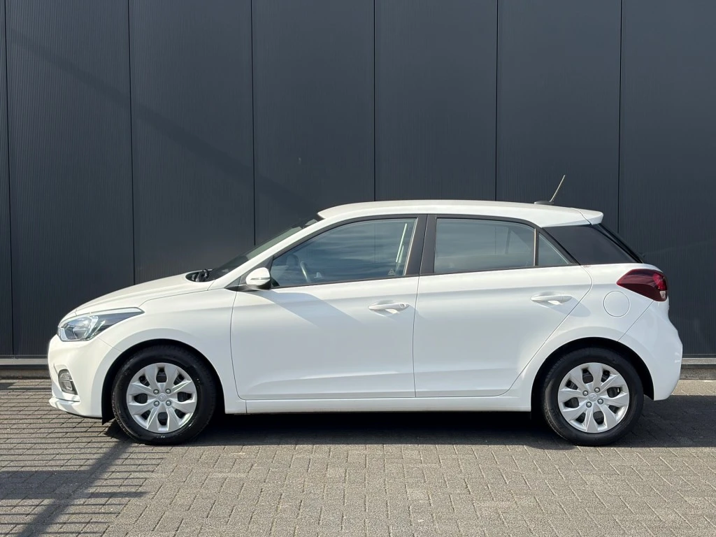 Hyundai i20 – foto 1