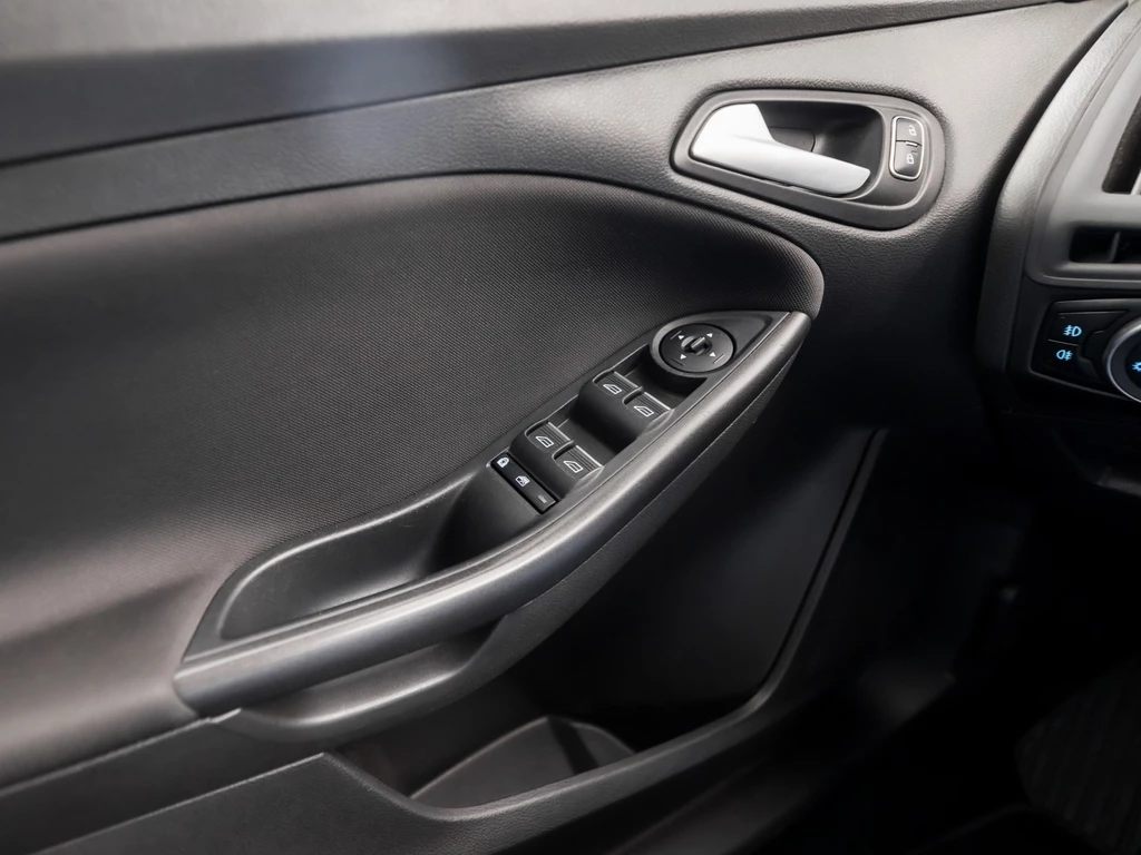 Ford Focus – foto 22