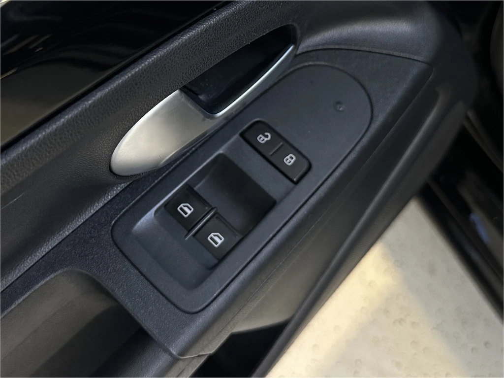Volkswagen up! – foto 23