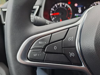 Renault Clio – thumbnail 19